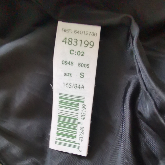 Coat - Picture 5 of 7